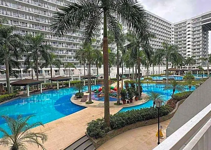 Shell Residences Near Mall Of 3*